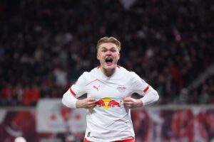 Conrad Harder fejrer en scoring for RB Leipzig