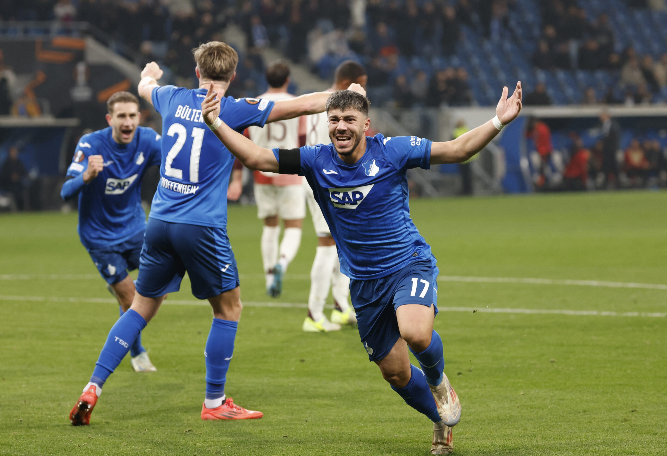 LIVE: Er han FCK’s nye midtbanespiller? foto