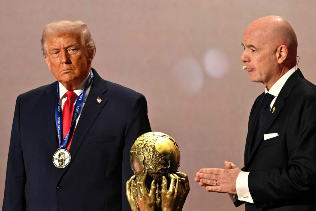Donald Trump og Gianni Infantino.