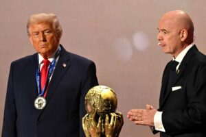 Donald Trump og Gianni Infantino.