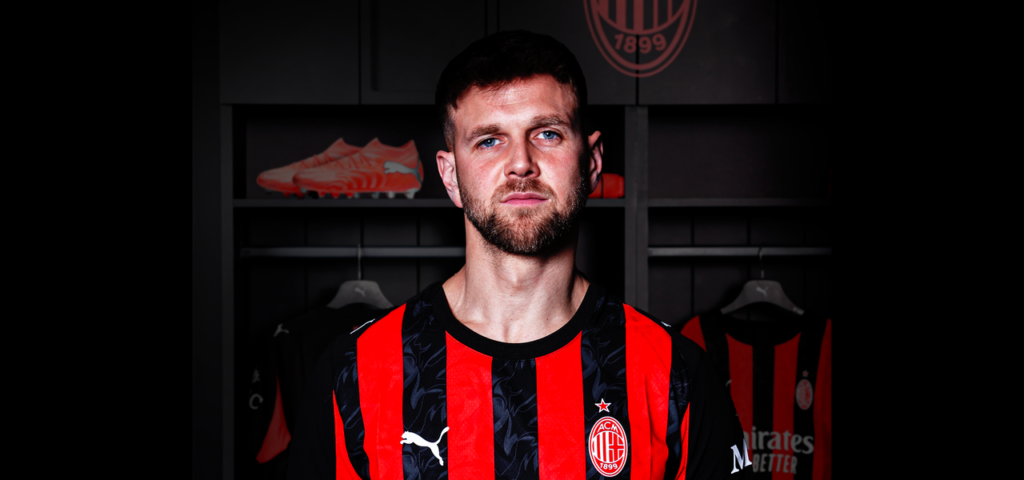 Niclas Füllkrug i en AC Milan-trøje