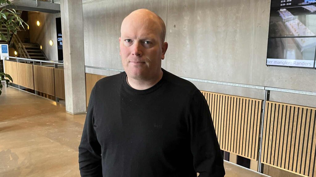 Cheftræner i Randers, Rasmus Bertelsen, efter fredagens træning.