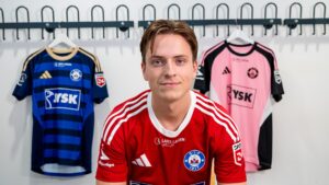 Adam Wikman præsenteres i Silkeborg IF.