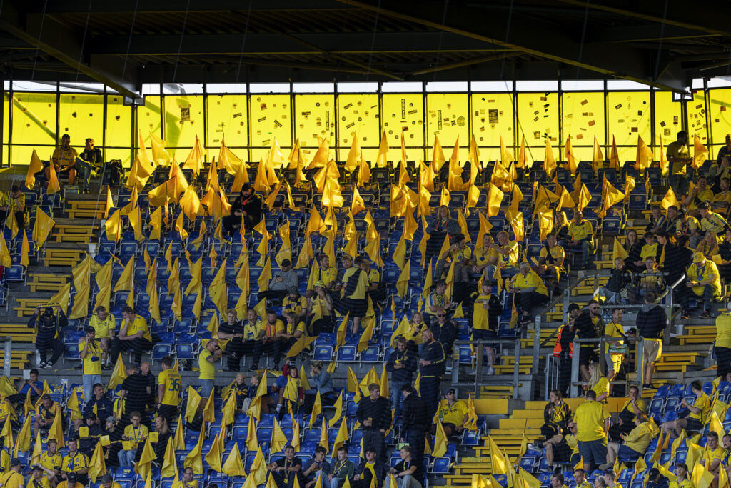 Brøndbys fans på Brøndby Stadion.