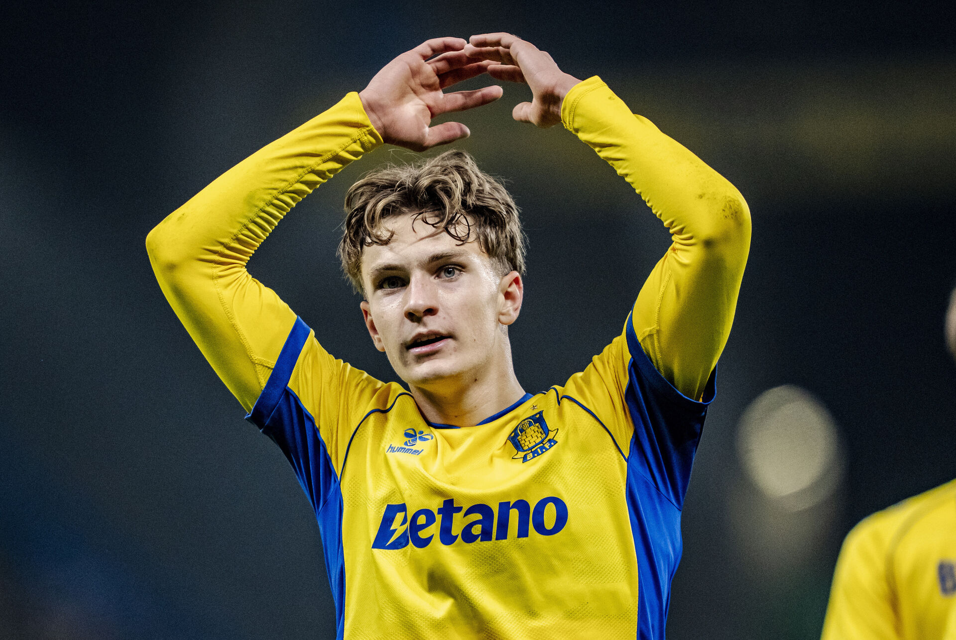 Landstræner glæder sig over Ambæks forlængelse i Brøndby foto