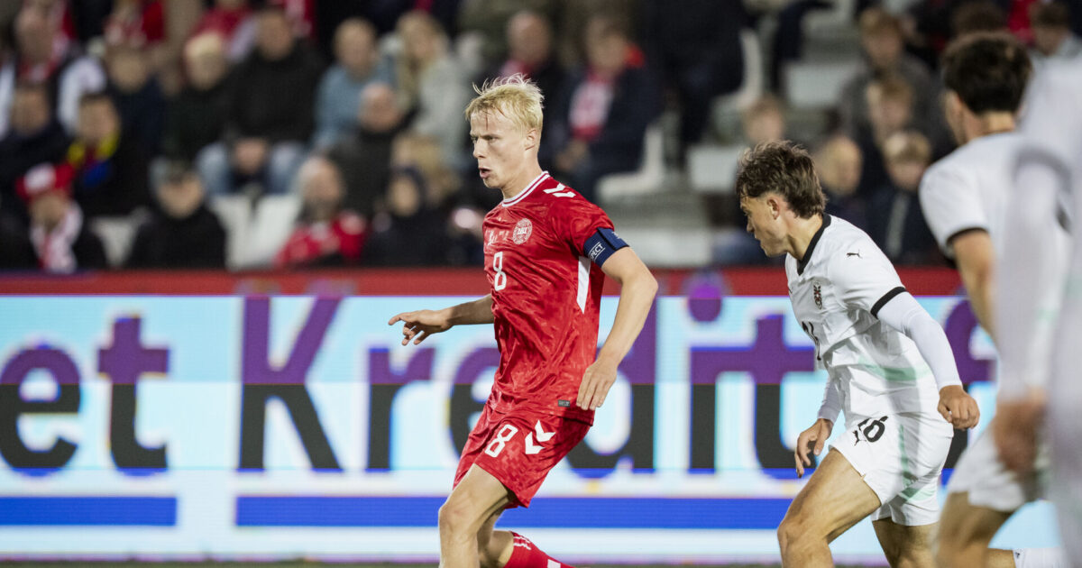 Medie: Oscar Højlund på blokken i tyrkisk storklub Foto: Sebastian Elias Uth/Ritzau Scanpix