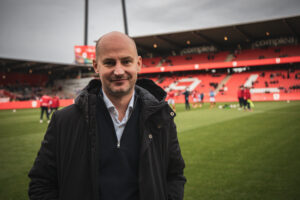 John Møller smiler på Aalborg Portland Park