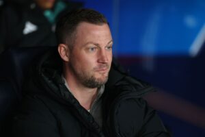 Jacob Neestrup på bænken på Camp Nou.