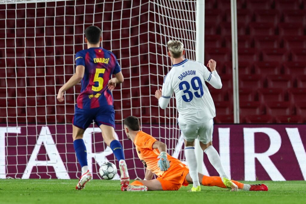 Viktor Dadason scorer for FC København.