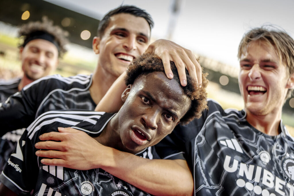 Yoram Zague fejrer en scoring for FCK.