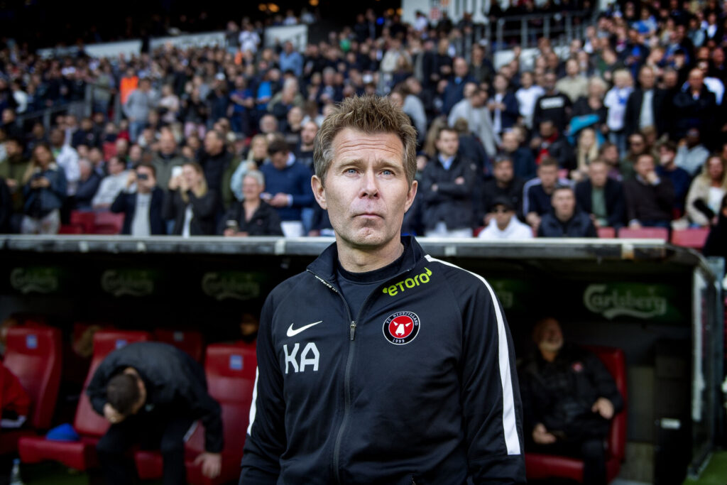 Kenneth Andersen som cheftræner for FCM inden et møde med FCK.