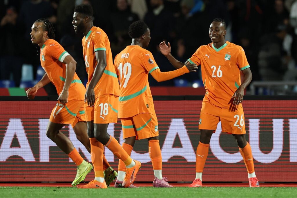 Yan Diomande fejrer sin scoring.