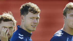 Andreas Skov Olsen under træning med det danske landshold.