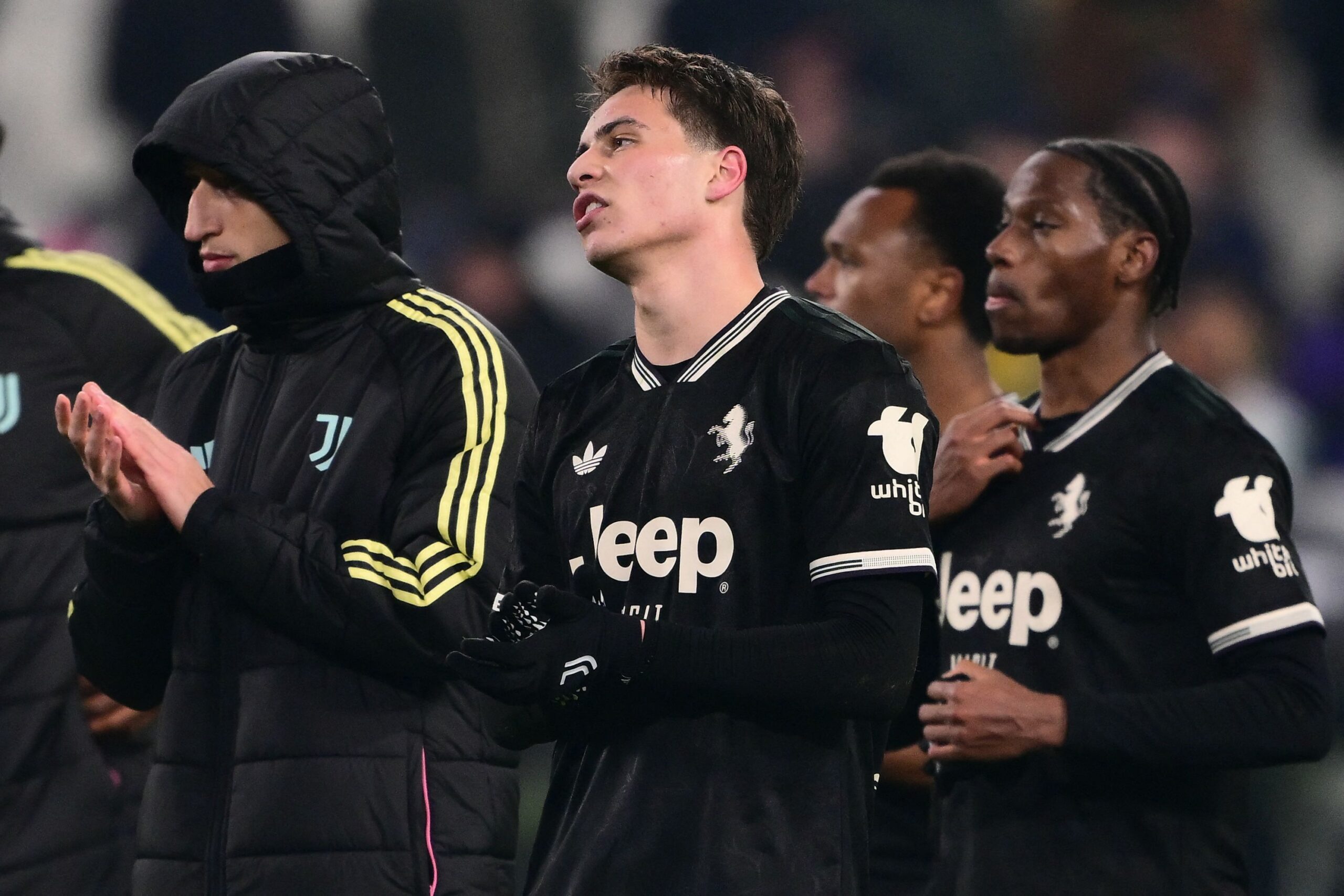 Juventus klokker i den mod miniput foto