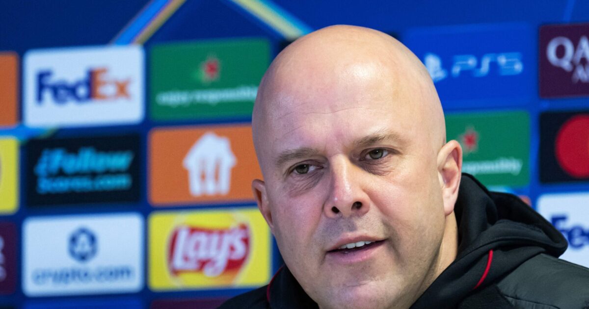 Slot griner af Alonso-spørgsmål: Han har ringet til mig! Foto: Miguel Medina/AFP/Ritzau Scanpix