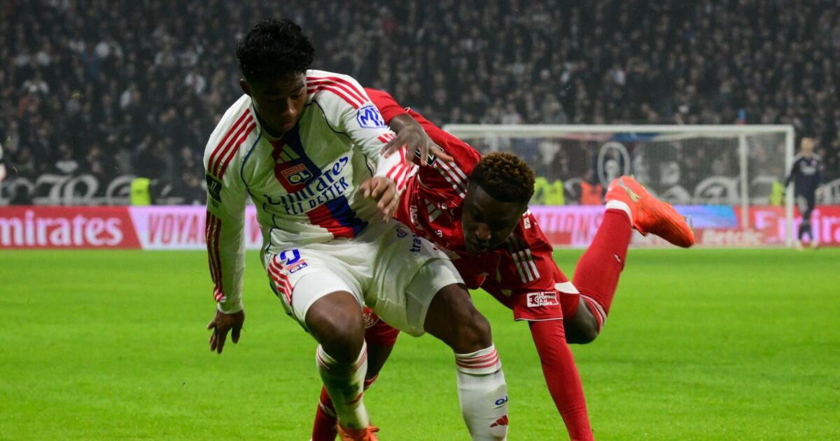 Narteys kommende klub slider sig til sejr trods overtal Foto: Photo by OLIVIER CHASSIGNOLE 