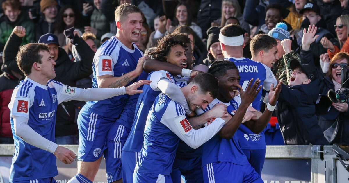 FA Cup-chok: De forsvarende mestre kylet ud af miniput! Foto: Photo by Darren Staples 