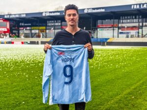 Matthew Hoppe forlænger til 2028.