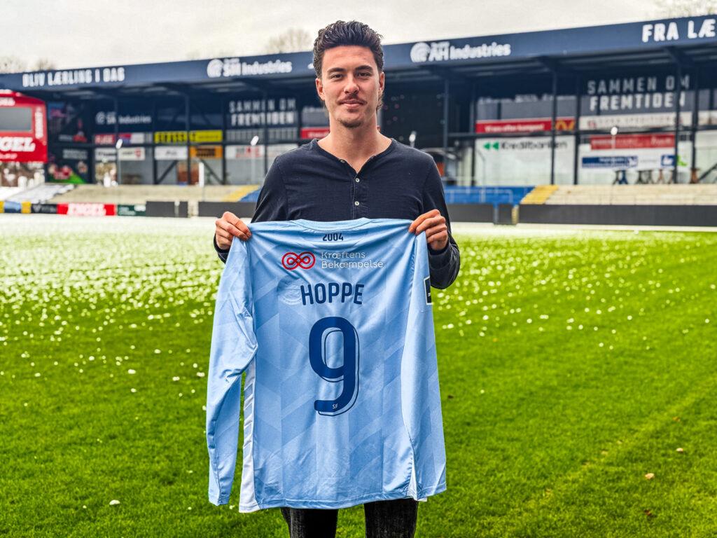Matthew Hoppe forlænger til 2028.