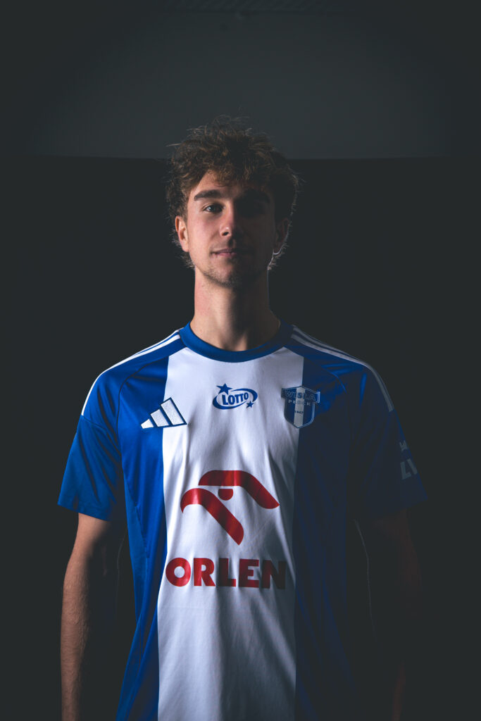 Sarapata figurerer i sin nye trøje