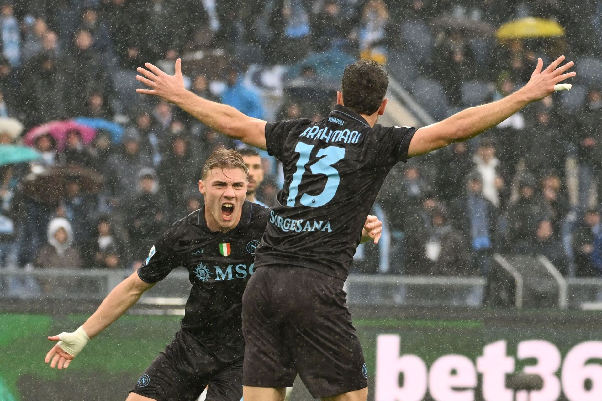 Endelig: Napoli bryder forbandelse mod Lazio foto