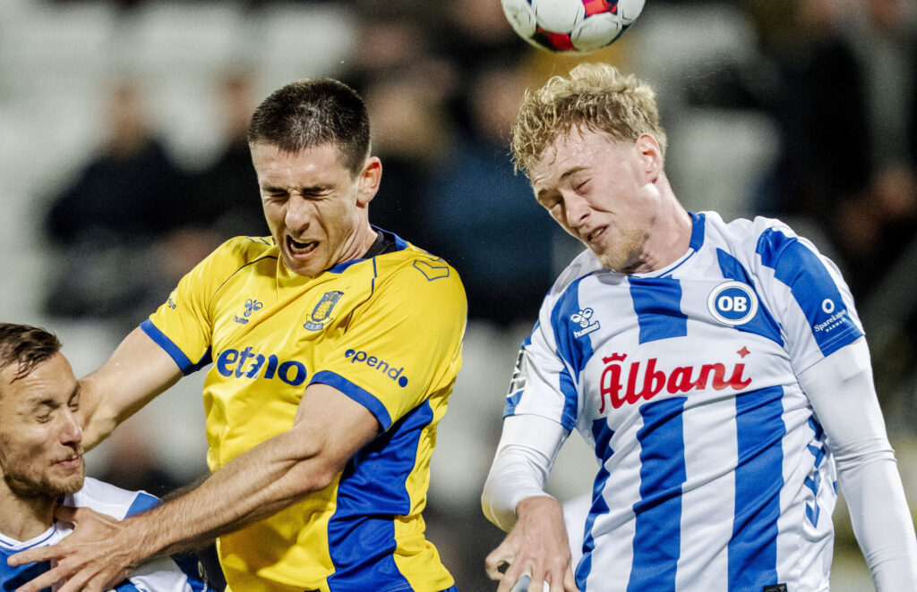 Julius Berthel og Villadsen i hovedstødsduel