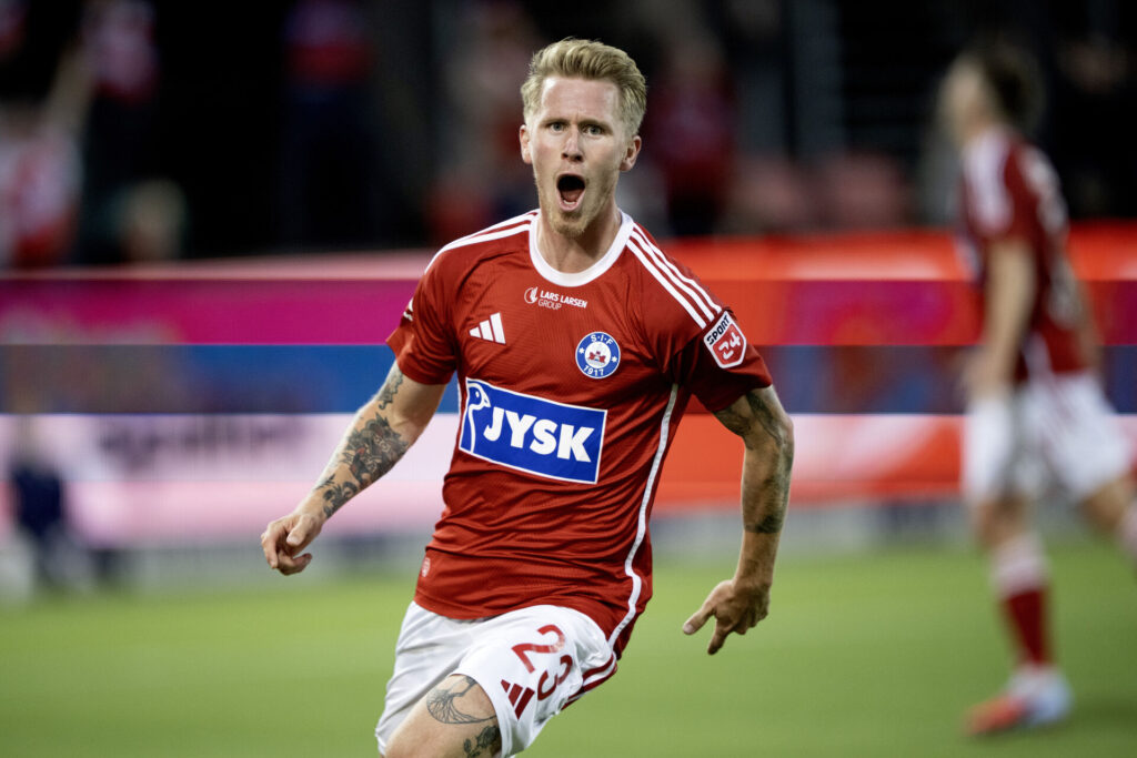 Tonni Adamsen jubler