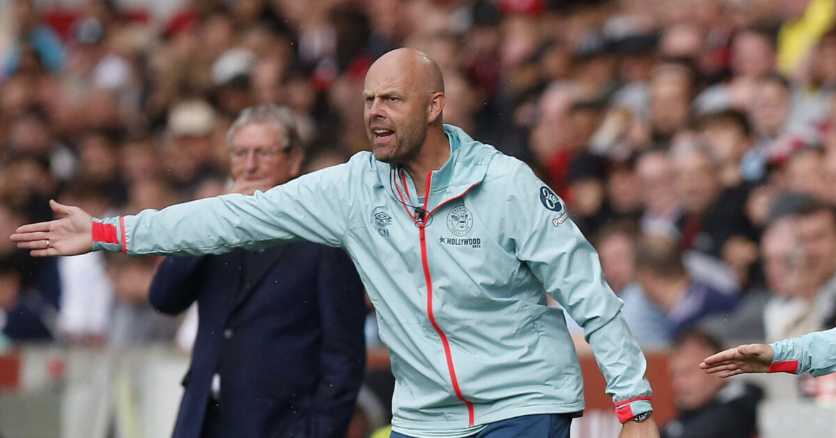 Nedrykning truer: Skal ikke være brandslukker Foto: Action Images via Reuters/Craig