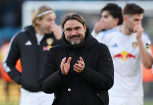 Daniel Farke klapper efter en Leeds United-kamp