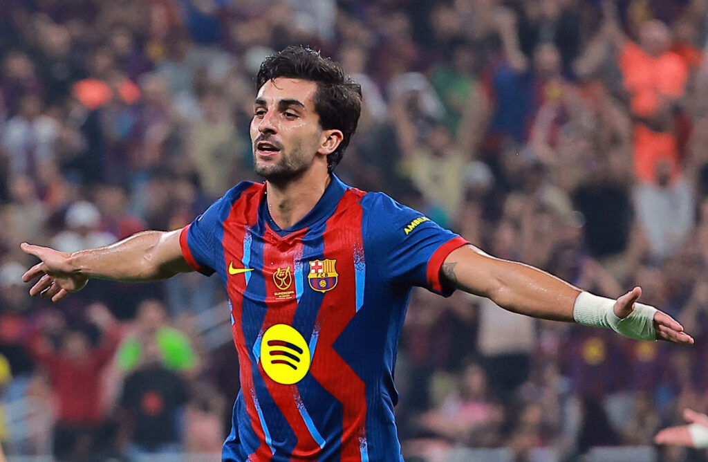 Ferran Torres fejrer efter en scoring.