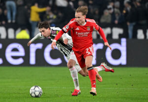Andreas Schjelderup i aktion for Benfica.
