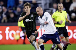 To spillere i nærkamp