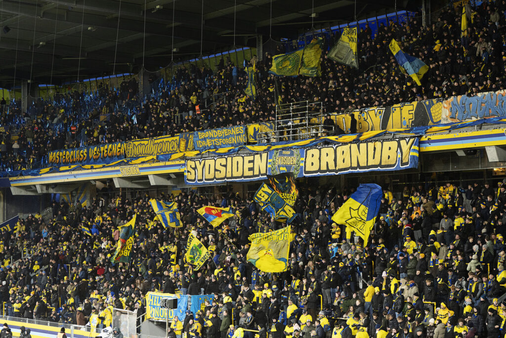 Et billede af en masse Brøndby-fans på Sydsiden