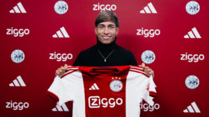 Maher Carrizo præsenteret i Ajax Amsterdam