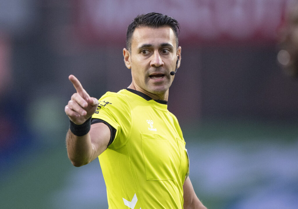 Dommer Sandi Putros under superligakampen mellem Randers FC og FC København på Cepheus Park Randers i Randers søndag den 5. november 2023.