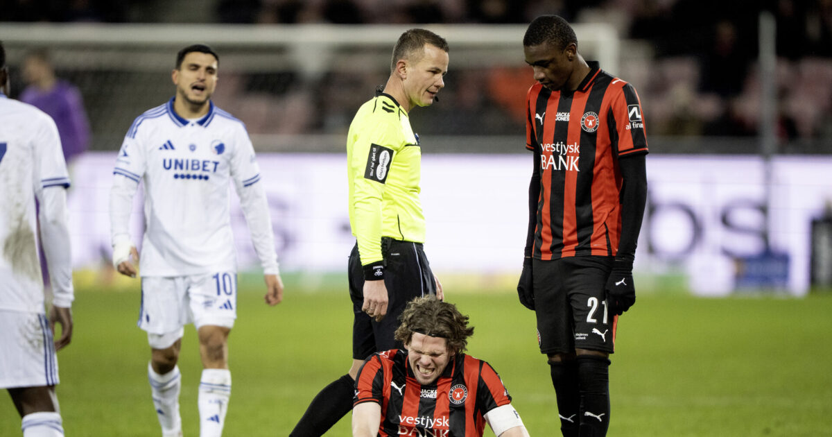 FCM-kaptajn måtte udgå mod FCK: Tullberg giver opdatering Foto: Bo Amstrup/Ritzau Scanpix