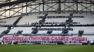 Marseilles fans protesterer. Mehdi Benatia har sagt op