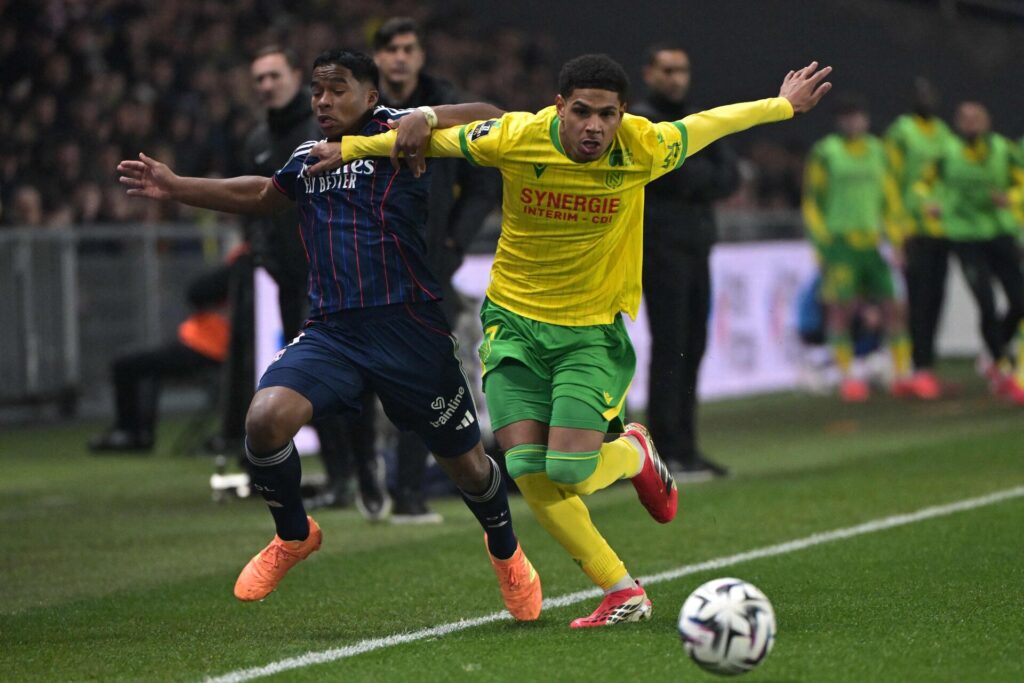 Endrick kort inden han tiltrækker sig det røde kort mod Nantes.