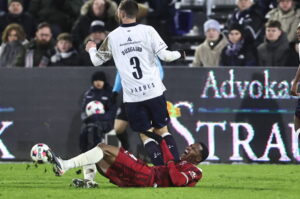 Kampbilled fra semifinalen mellem AGF og FC Midtjylland.