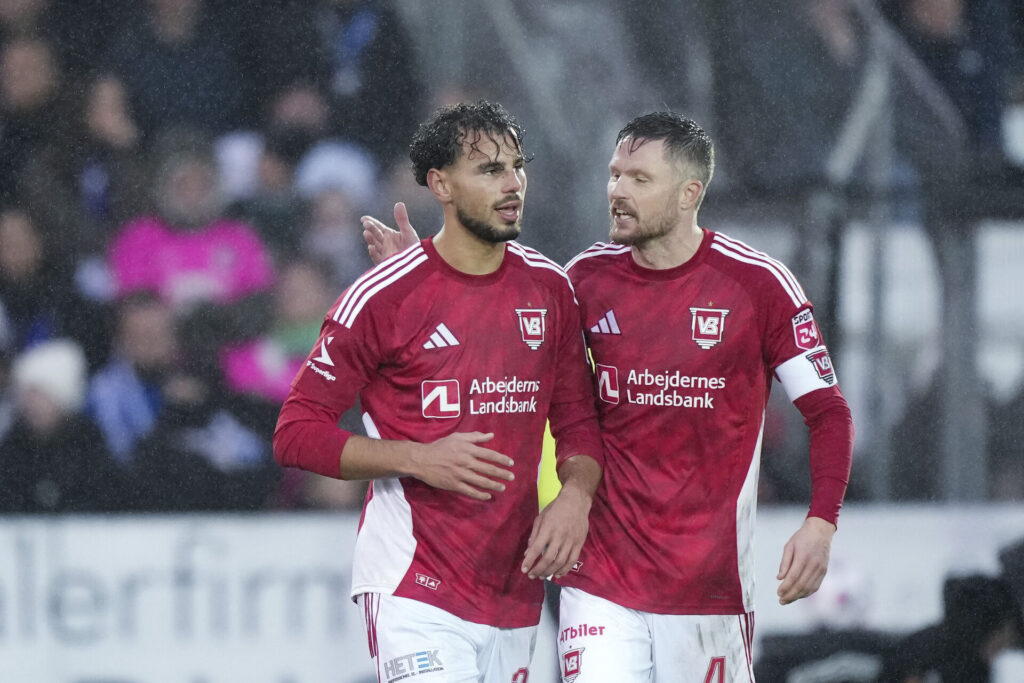 Lasse Nielsen og Amin Chiaka i dialog.