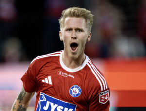 Adamsen jubler over mål