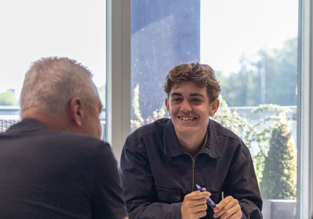 Valdemar Bolander i OB's lokale