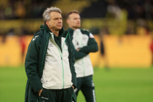 Horst Steffen har hænderne i lommen