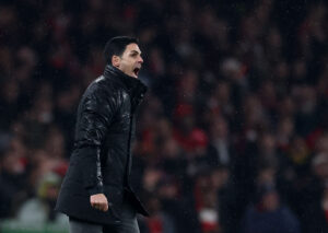Mikel Arteta på sidelinjen under opgøret mod Chelsea.