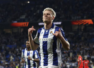 Orri Oskarsson der jubler efter en scoring for Real Sociedad.