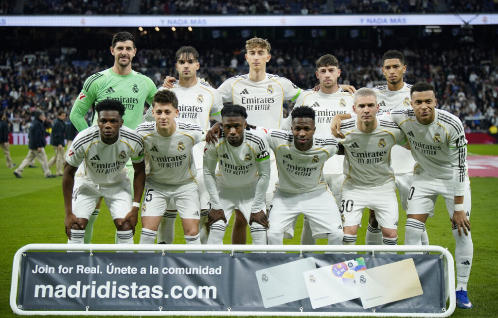 Real Madrids spillere liner op til kampen mod Rayo