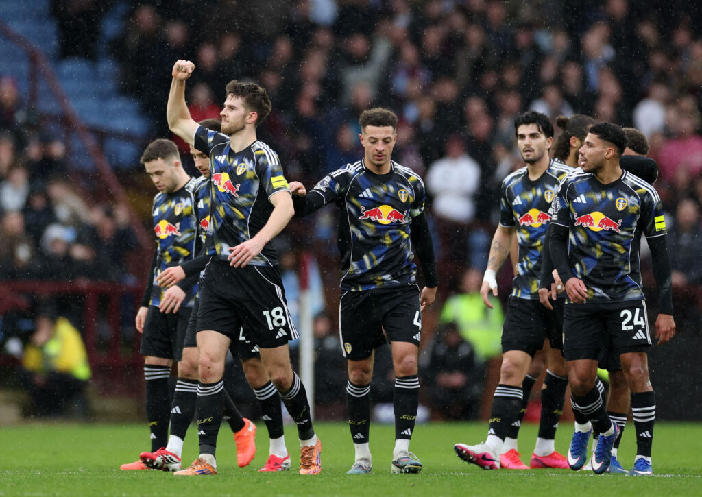 Anton Stach, der fejrer sin scoring mod Leeds.