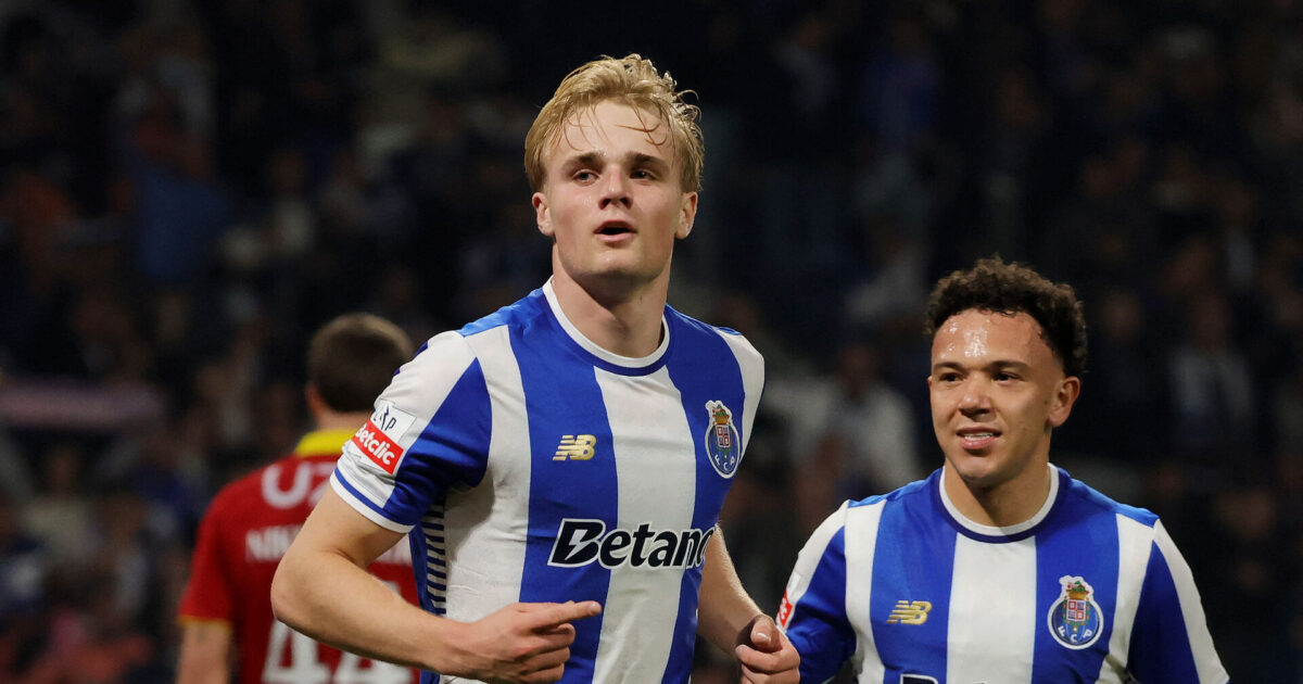 Froholdt med afgørende fod i historisk FC Porto-scoring Foto: Rita Franca/REUTERS