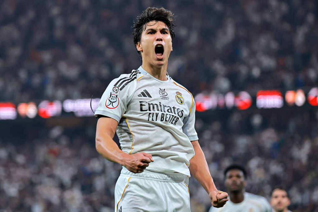 Gonzalo García der jubler efter sin scoring i Super Copa-finalen mod FC Barcelona.