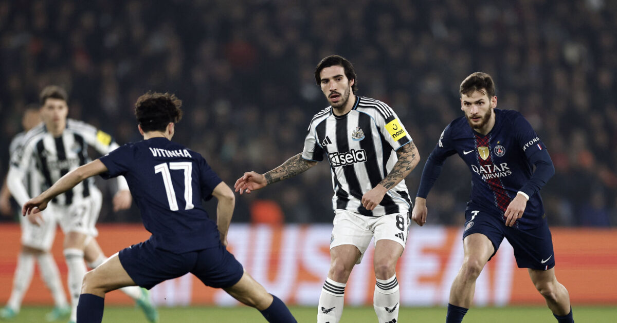 Agent tilbød Newcastle-stjerne til konkurrent Foto: Benoit Tessier/REUTERS